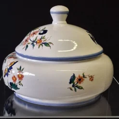 Pot avec couvercle en céramique