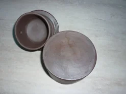 Pot à beurre en grès