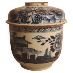 Pot chinois XVIIIème Qianlong en porcelaine