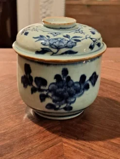 Pot chinois XVIIIème Qianlong en porcelaine