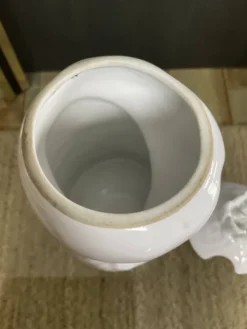 Pot couvert ancien en porcelaine Germany
