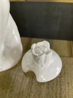 Pot couvert ancien en porcelaine Germany