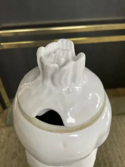 Pot couvert ancien en porcelaine Germany