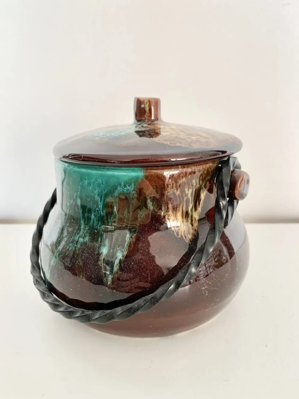Pot couvert en céramique « Lava » Vallauris