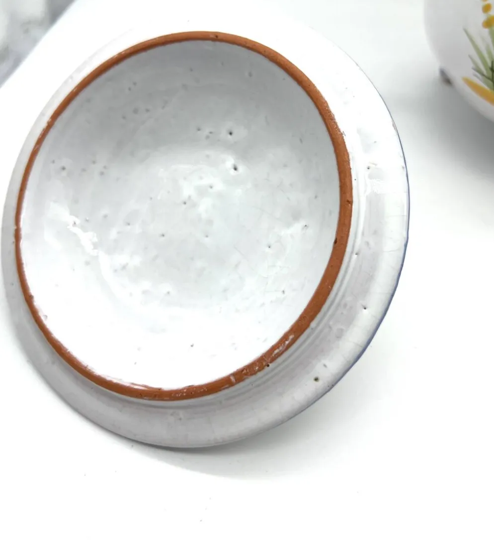Pot couvert en faïence décor rustique – motif coq – XXe siècle