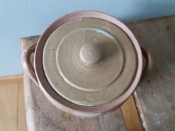 Pot couvert sucrier en grès de Puisaye