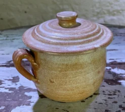 Pot en grès