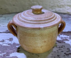 Pot en grès