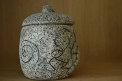 Pot Francis Triay