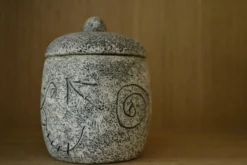 Pot Francis Triay