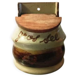 Pot gros sel en grès paysan