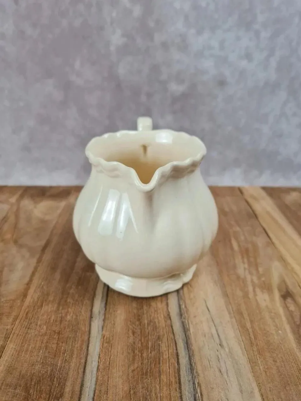 Pot à lait ancien Sarreguemines – Faïence crème