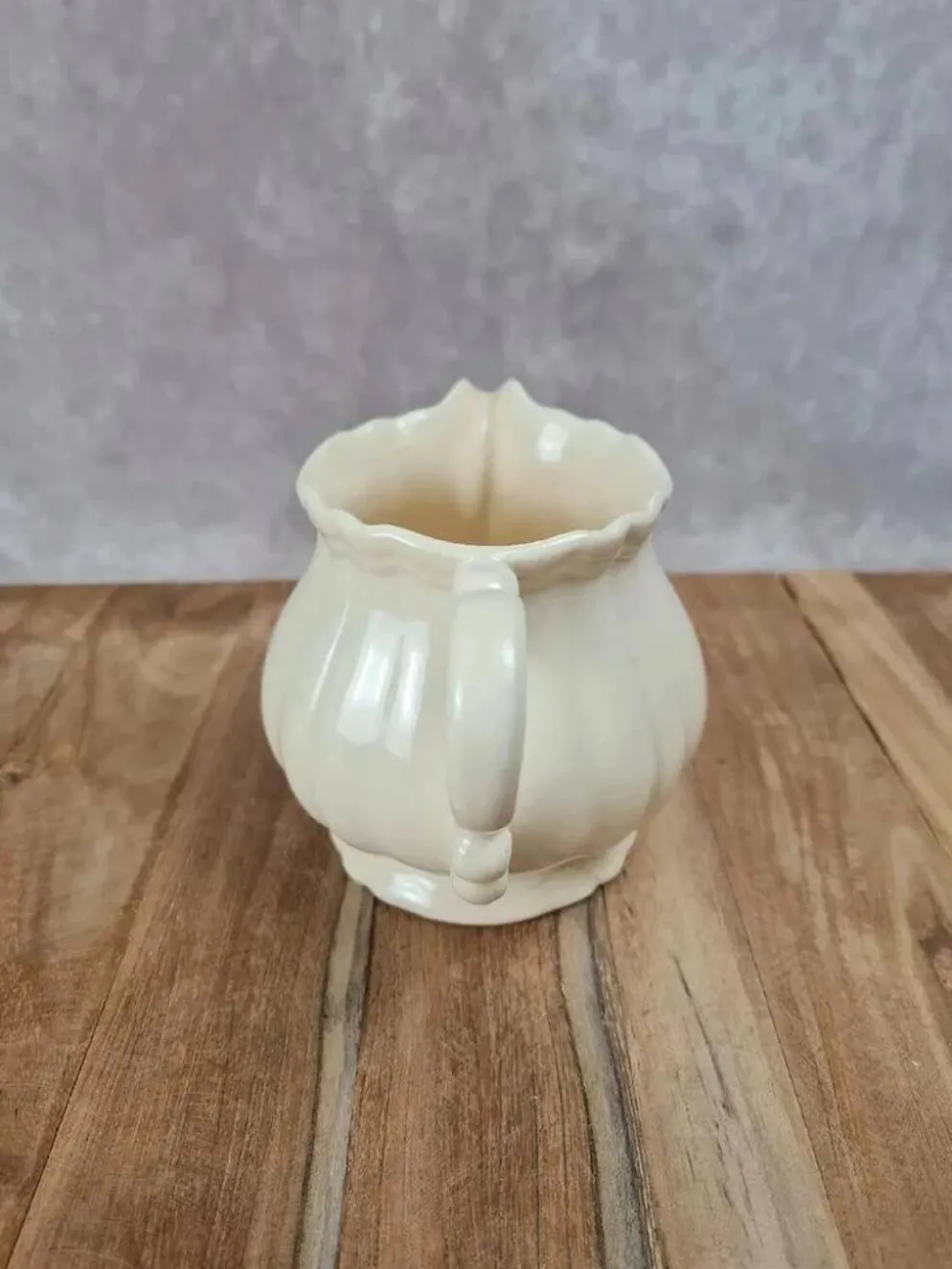 Pot à lait ancien Sarreguemines – Faïence crème