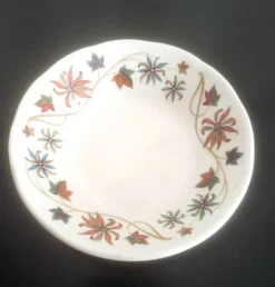 Pot à lait avec soucoupe