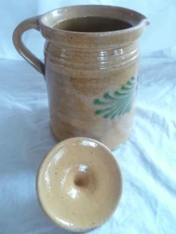 Pot à lait/crème & son couvercle terre cuite vernissee art populaire savoyard chalet deco collector