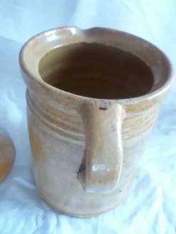 Pot à lait/crème & son couvercle terre cuite vernissee art populaire savoyard chalet deco collector