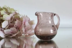 Pot à lait, crémier, Biot en verre bullé, fabrication artisanale, violine, vintage