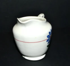 Pot à lait, crémier en faïence de Sarreguemines, décor au pochoir, 1920