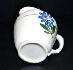 Pot à lait, crémier en faïence de Sarreguemines, décor au pochoir, 1920
