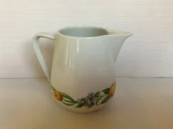 Pot à lait crémier à fleurs et fruits Villeroy et Boch