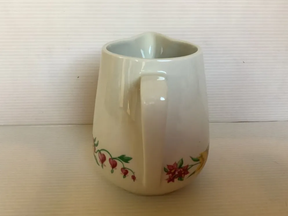 Pot à lait crémier à fleurs et fruits Villeroy et Boch