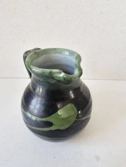 Pot à lait en céramique Signé Sylvie Wlotkowski Saint père