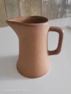 Pot à lait en grès