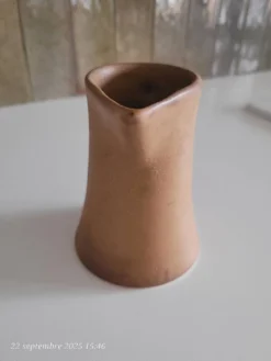 Pot à lait en grès