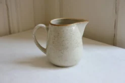 Pot à lait en grès
