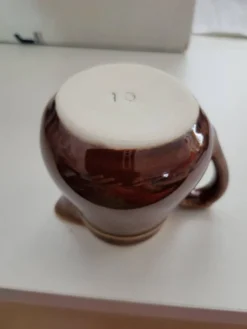 Pot à lait en grès
