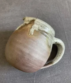 Pot à lait en grès pyrite