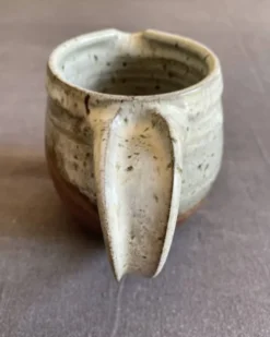 Pot à lait en grès pyrite