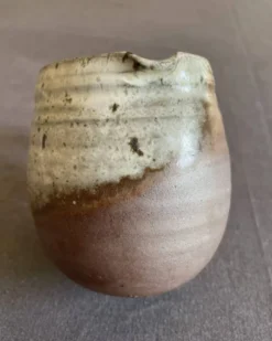 Pot à lait en grès pyrite