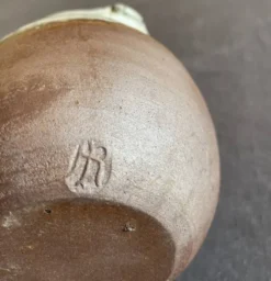 Pot à lait en grès pyrite
