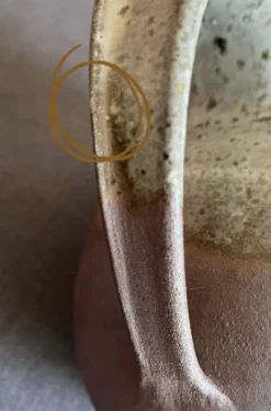 Pot à lait en grès pyrite