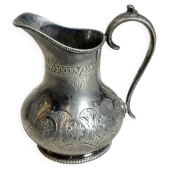 Pot à lait en métal argenté, 1870