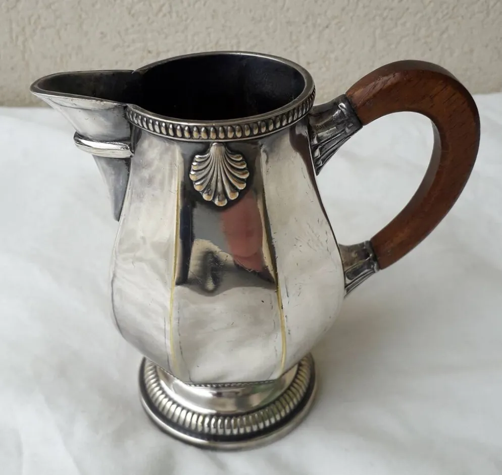Pot à lait en métal argenté