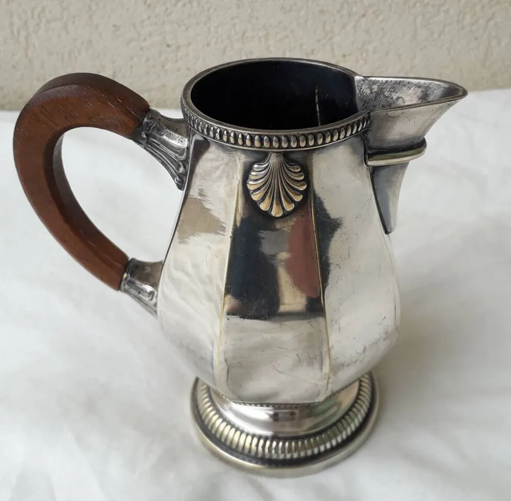 Pot à lait en métal argenté