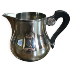 Pot à lait en métal argenté, Ercuis