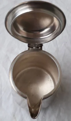 Pot à lait en métal argenté Nakazato