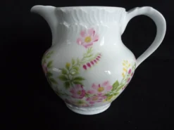 Pot à lait en porcelaine de Limoges, Goumot Labesse
