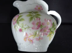 Pot à lait en porcelaine de Limoges, Goumot Labesse