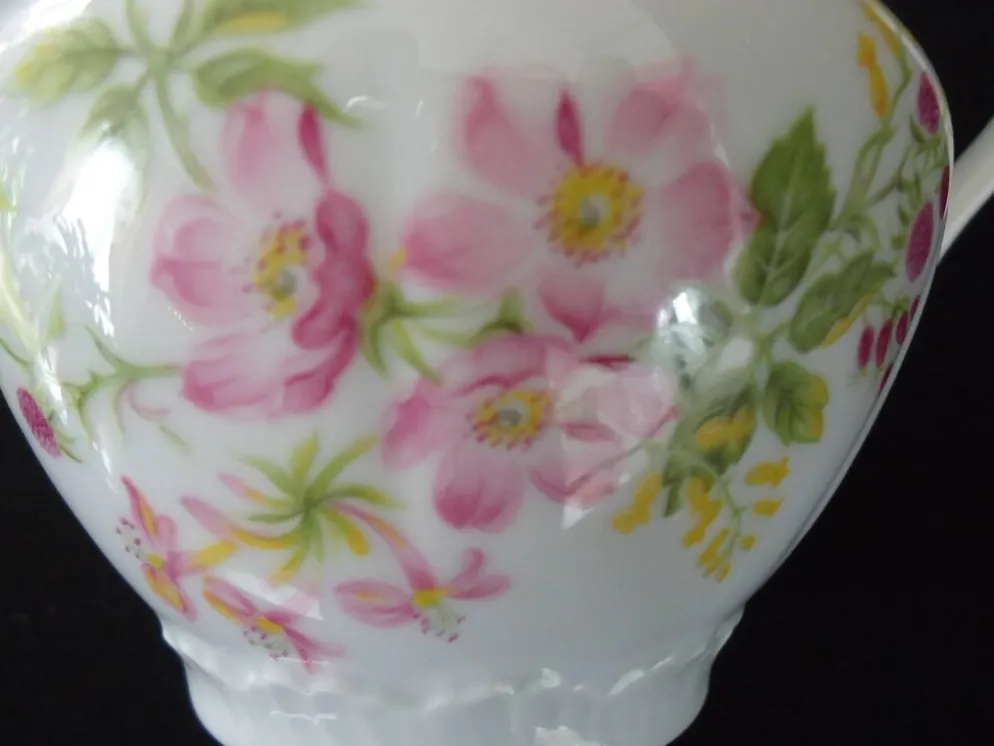 Pot à lait en porcelaine de Limoges, Goumot Labesse