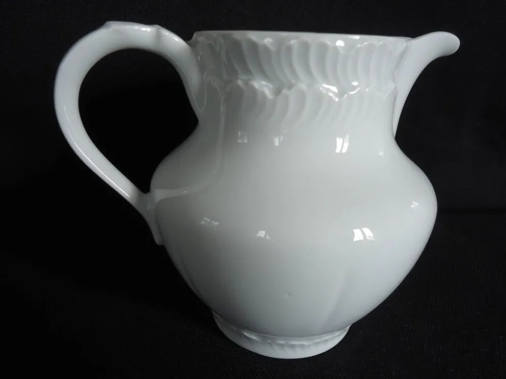 Pot à lait en porcelaine de Limoges, Goumot Labesse