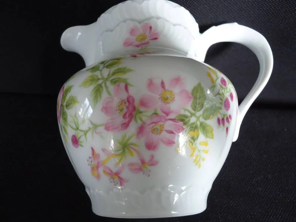 Pot à lait en porcelaine de Limoges, Goumot Labesse