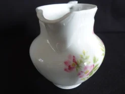 Pot à lait en porcelaine de Limoges, Goumot Labesse