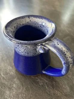 Pot à lait en terre émaillée