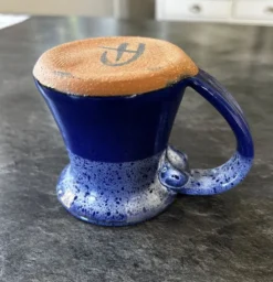 Pot à lait en terre émaillée