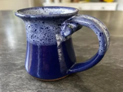 Pot à lait en terre émaillée