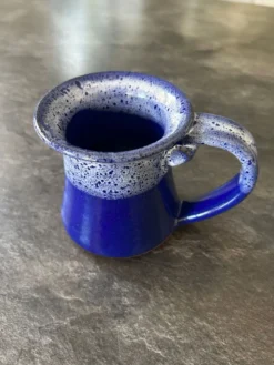 Pot à lait en terre émaillée